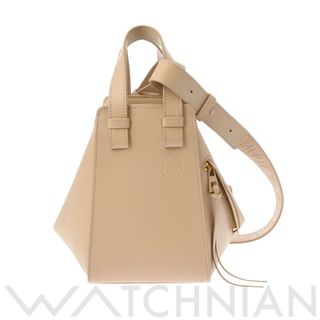 ロエベ(LOEWE)の中古 ロエベ LOEWE A538H13X02 レディース ショルダーバッグ ヌード /ゴールド金具 サテンカーフ(ショルダーバッグ)