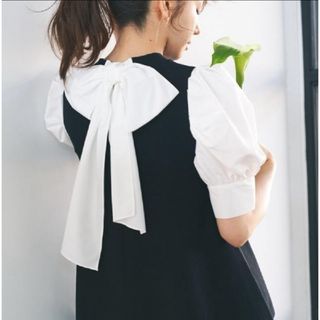 セルフォード(CELFORD)のCELFORD バックリボン　トップス　ブラック　完売(シャツ/ブラウス(半袖/袖なし))