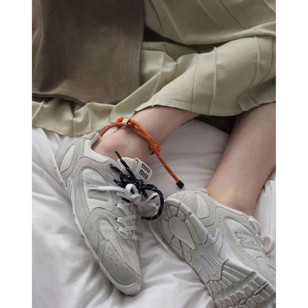 MIU MIU - NewBalance x Miu Miu 530 SL 2024 スニーカーの通販 MIU MIU - NewBalance x Miu Miu 530 SL 2024 スニーカーの通販