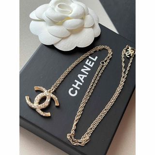 シャネル(CHANEL)のCHANEL ラインストーン　ネックレス　ゴールド(ネックレス)