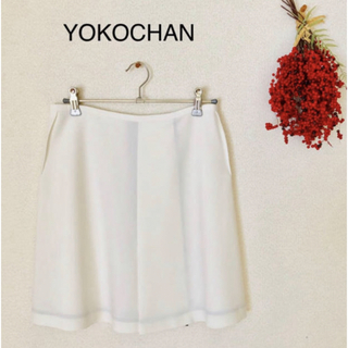 ヨーコチャン(YOKO CHAN)のyokochan ヨーコチャン　オフホワイト  スカート　レディース(ミニスカート)