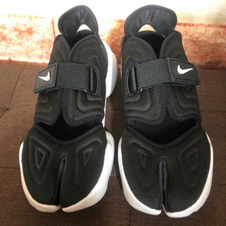 ナイキ(NIKE)のNIKEアクアリフト超美品24㎝(スニーカー)