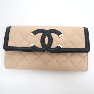 シャネル(CHANEL)の【CHANEL】シャネル CCフィリグリー 二つ折り長財布 キャビアスキン ベージュ×ブラック A84448 29番台8桁/kt10581tg(財布)