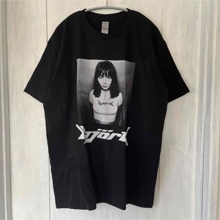 GILDAN - Bjork   モノクロデザインTシャツ　/XL size/新品未使用　ブラック