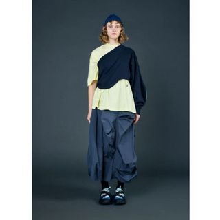 ナゴンスタンス(nagonstans)のナゴンスタンス water-repellent bummpy skirt(ロングスカート)