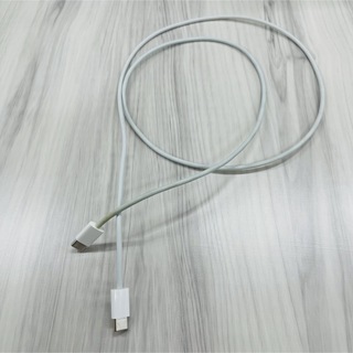 アップル(Apple)の【純正品】Apple iPhone Cタイプケーブル 充電ケーブル　1m(バッテリー/充電器)