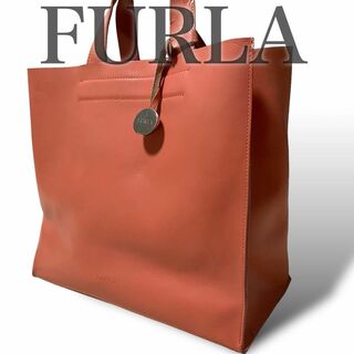 フルラ(Furla)のフルラ　ハンドバッグ　手さげ　チャーム付き　レザー　本革　オレンジ　FURLA(トートバッグ)