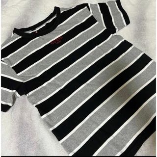 ゲス(GUESS)のGUESS Tシャツ(Tシャツ/カットソー(半袖/袖なし))