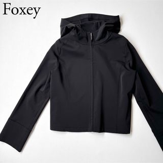 フォクシーニューヨーク(FOXEY NEW YORK)の良品　FOXEY NEWYORK フォクシー　パーカー　ジャケット　サイズ40(パーカー)