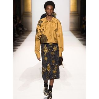 ドリスヴァンノッテン(DRIES VAN NOTEN)のDRIES VAN NOTEN ブラウス　2018 (シャツ/ブラウス(長袖/七分))