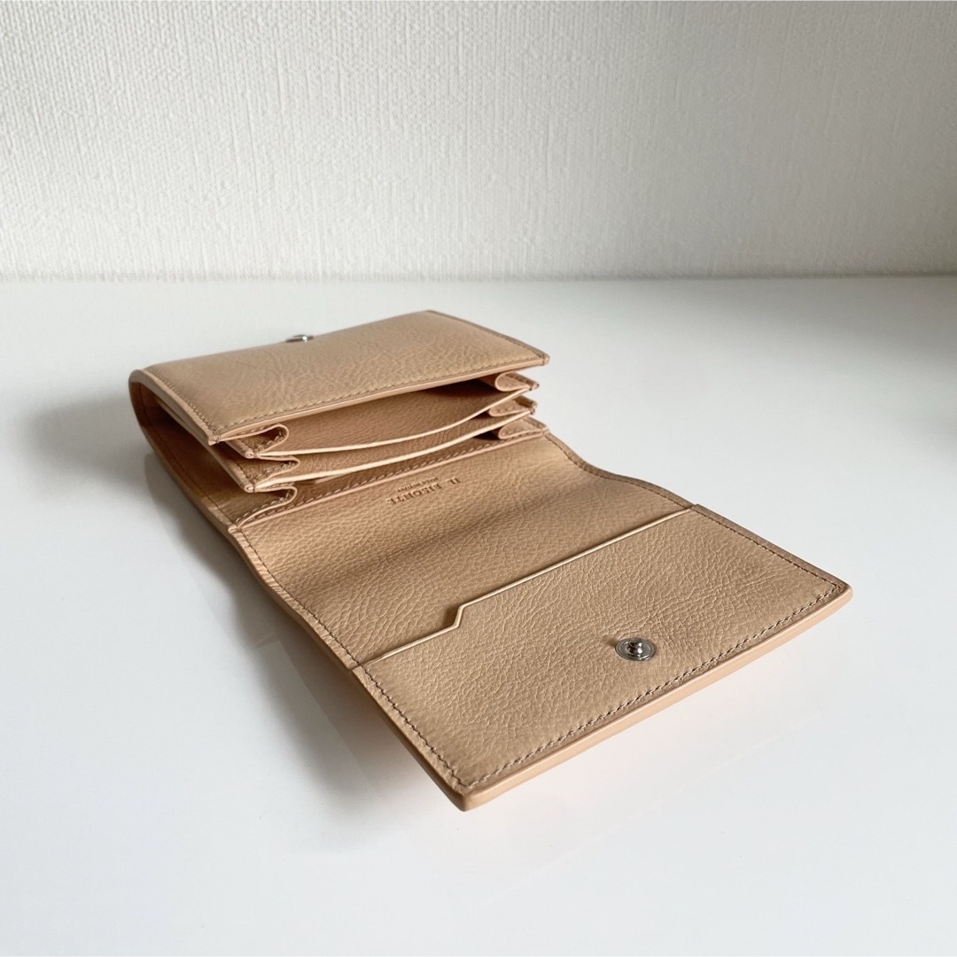 IL BISONTE(イルビゾンテ)の新品未使用 特別価格 イルビゾンテ 二つ折り財布 カードケース 111 レディースのファッション小物(財布)の商品写真