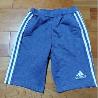 adidas - アディダス　ハーフパンツ　140