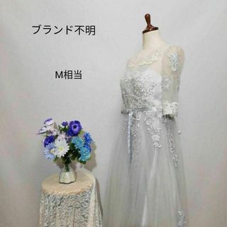 ブランド不明　極上美品　ドレス　ワンピース　パーティー　シルバー系色　М相当(ウェディングドレス)