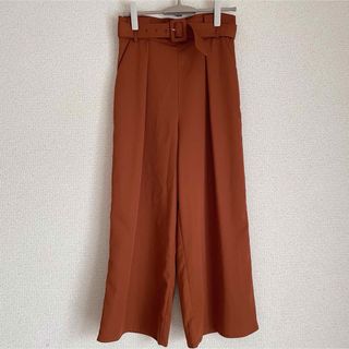 ★ 美品　きれい色ワイドパンツ　ベルト付き★(その他)