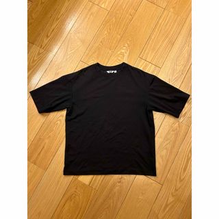 ユニクロ(UNIQLO)のUNIQLO(ユニクロ) U Tシャツ Mサイズ ブラック(Tシャツ/カットソー(半袖/袖なし))