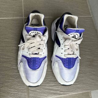 ナイキ(NIKE)のナイキ NIKE エア ハラチ レディース AIR HUARACHE ホワイト(スニーカー)