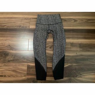 ルルレモン(lululemon)のレア☆ルルレモン Wunder Under Pant (Hi-Rise) 4(レギンス/スパッツ)