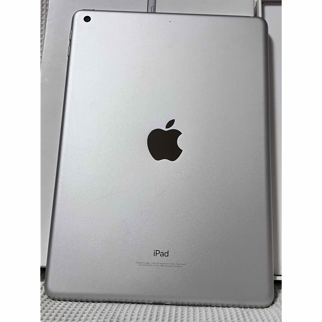 iPad 第5世代 WiFi 32GB シルバー89.3% iPad 第5世代 WiFi 32GB シルバー89.3%