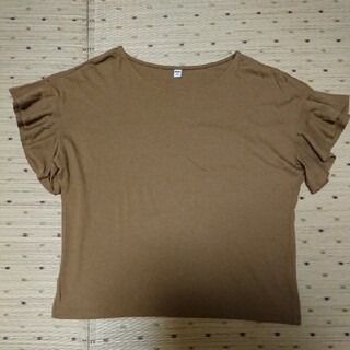 ユニクロ(UNIQLO)のユニクロ フリルスリーブTシャツ カットソー ブラウン(Tシャツ(半袖/袖なし))