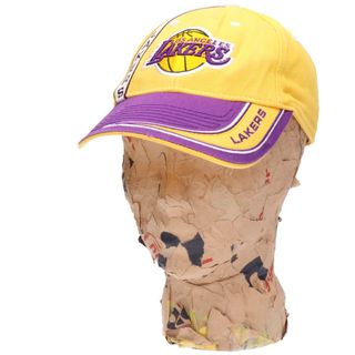 古着 NBA LOS ANGELES LAKERS ロサンゼルスレイカーズ ツートン ベースボールキャップ フリーサイズ /gaa003079(キャップ)