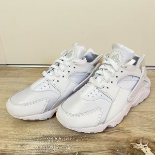 ナイキ(NIKE)の新品 訳あり24㎝  NIKE  エアハラチ スニーカー 白　ホワイト(スニーカー)