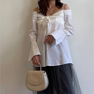 ハニーミーハニー(Honey mi Honey)のhoneymihoney off shoulder ribbon blouse(シャツ/ブラウス(長袖/七分))