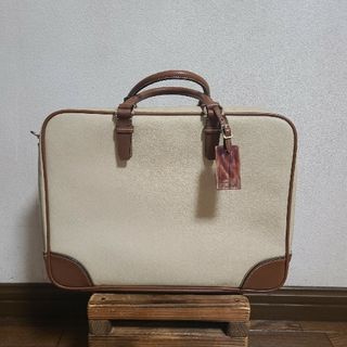 トゥミ(TUMI)のTUMI　ビジネスバッグ　アイボリー(ビジネスバッグ)