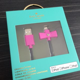 ケイトスペードニューヨーク(kate spade new york)の【新品】ケイトスペード ライトニングケーブル iPhone iPad iPod(その他)