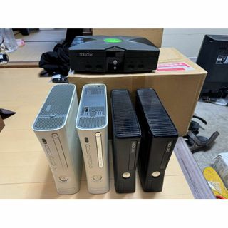 XBOX360 本体 ２台 XBOX360S ２台 初期XBOX 1台 全５本 (その他)