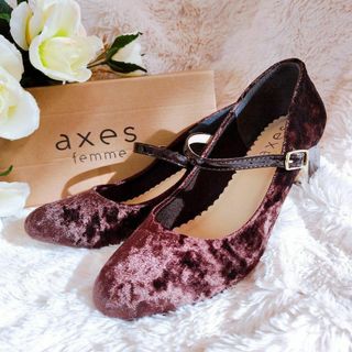 アクシーズファム(axes femme)のaxesfemme／アクシーズファム／L／ベロア上品ストラップ付きパンプス(ハイヒール/パンプス)