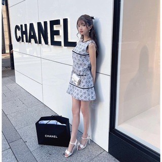 シャネル(CHANEL)のレア♡CHANEL シャネル ロゴワンピース 34サイズ ひめかちゃん着用　新品(ミニワンピース)