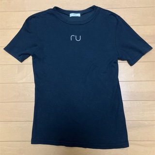 アールユー(RU)のTシャツ　ブラック　アールユー(Tシャツ(半袖/袖なし))