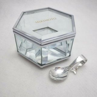 ミキモト(MIKIMOTO)の２点 ミキモト MIKIMOTO 御木本 硝子 ケース＋シルバー ベビースプーン(その他)