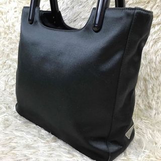 フェンディ(FENDI)のプラダ❣️ハンドバッグ　ミニ　ナイロン　ブラック　三角ロゴ　黒(ハンドバッグ)