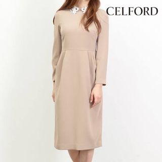 セルフォード(CELFORD)の美品　セルフォード　襟つきワンピース(ロングワンピース/マキシワンピース)