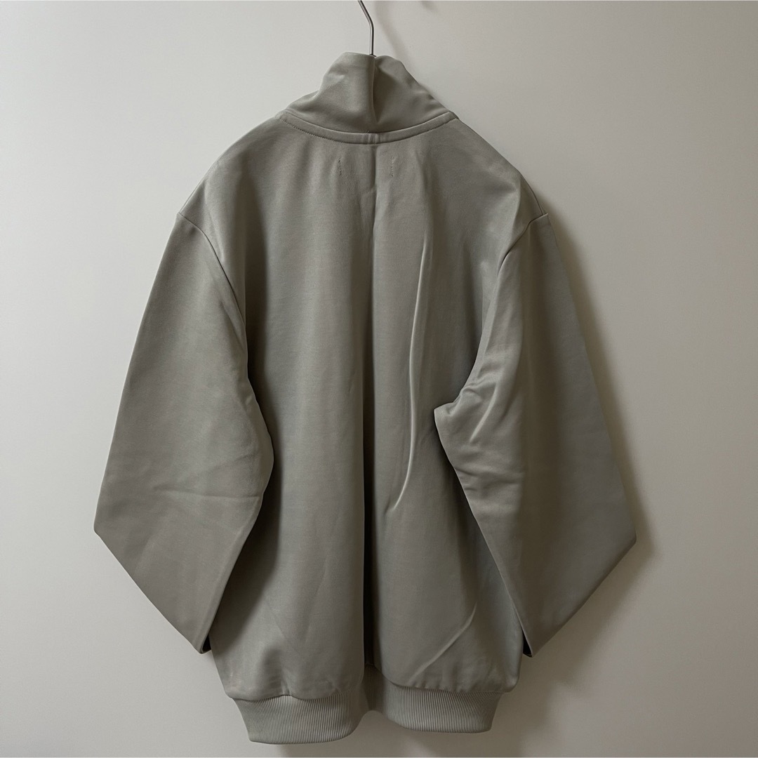 FRED PERRY - 新品同様】フレッドペリー刺繍トラックジャケット FRED PERRY - 新品同様】フレッドペリー刺繍トラックジャケット