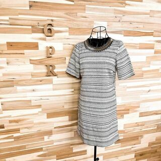 ZARA - 【ザラ】立体 ジャガード 首元ビジュー 半袖 ドレス ワンピース XS 白×黒