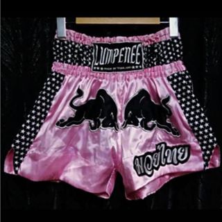 エバーラスト(EVERLAST)のＬＵＭＰＥＮＥＥ×ＲＥＤＢＵＬＬエンブレムスタームエタイパンツＭＭＡキック新品Ｓ(ボクシング)