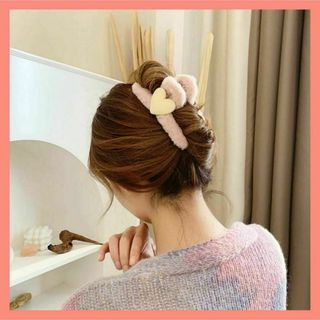 ヘアクリップ ヘアアクセサリー ハート バンスクリップ ピンク ふわモコ(バレッタ/ヘアクリップ)