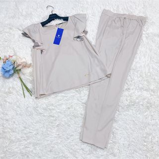 ブルーレーベルクレストブリッジ(BLUE LABEL CRESTBRIDGE)の新品未使用♡ ブルーレーベルクレストブリッジ　セットアップ　パンツ　ノースリーブ(セット/コーデ)