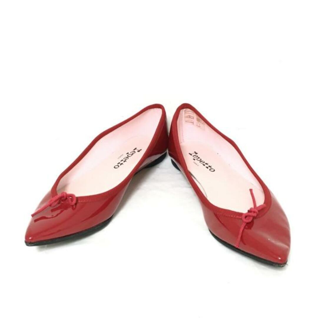 repetto(レペット) フラットシューズ 38 レディース - レッド アウトソール張替済 エナメル(レザー) repetto(レペット) フラットシューズ 38 レディース - レッド アウトソール張替済 エナメル(レザー)