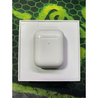 アップル(Apple)のApple AirPods  第2世代　充電ケース　• ワイヤレス充電(ストラップ/イヤホンジャック)