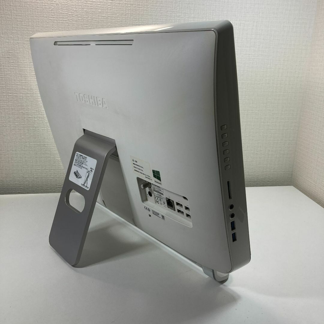 東芝(トウシバ)のTOSHIBA REGZA PC 液晶一体型 パソコン（T36） スマホ/家電/カメラのPC/タブレット(デスクトップ型PC)の商品写真