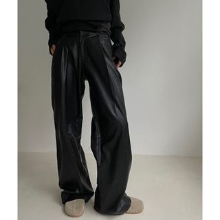 ASCLO  Leather Wide Slacks 定価9300(スラックス)