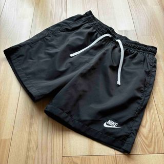 ナイキ(NIKE)の【美品！人気】NIKE ウーブン ショートパンツ(ショートパンツ)