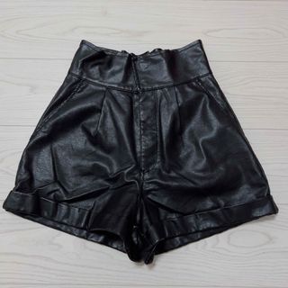 グレイル(GRL)のGRL レザーショートパンツ(ショートパンツ)