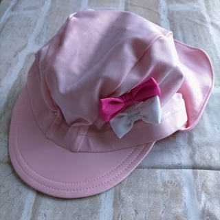 子供用 水泳帽 リボン付き ピンク 日よけフラップ(タレ)付き フリーサイズ(帽子)