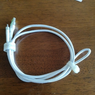 i-phone　USB 1.2m  SYMCWIRE(iPhoneケース)