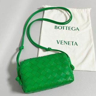 BOTTEGA VENETA / ミニループ ショルダーバッグ パラキート