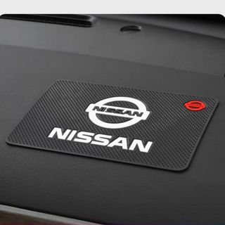 日産 - 日産　NISSAN  ダッシュボードマット　滑り止めマット　ラバーマット